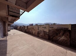 Ikonic Hotel - Bhushi Dam Lonavala