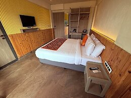 Ikonic Hotel - Bhushi Dam Lonavala