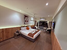 Ikonic Hotel - Bhushi Dam Lonavala