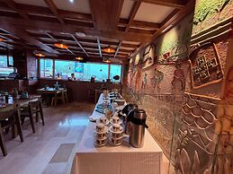 Ikonic Hotel - Bhushi Dam Lonavala