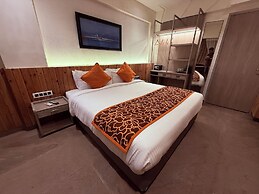 Ikonic Hotel - Bhushi Dam Lonavala