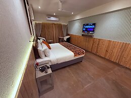 Ikonic Hotel - Bhushi Dam Lonavala