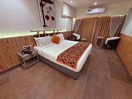 Ikonic Hotel - Bhushi Dam Lonavala