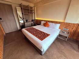 Ikonic Hotel - Bhushi Dam Lonavala