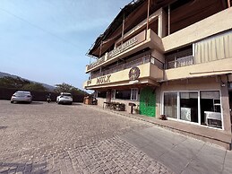 Ikonic Hotel - Bhushi Dam Lonavala