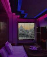 Happy days Hotel