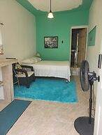 Cozy studio apartment with private parking