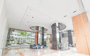 Modern Studio At Apartment Landmark Residence Bandung