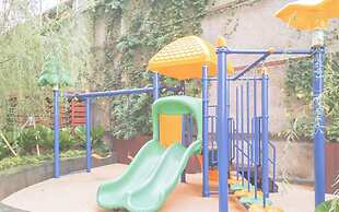 Modern Studio At Apartment Landmark Residence Bandung