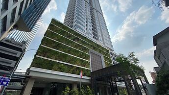 Serene And Nice 2Br At Samara Suites Apartment