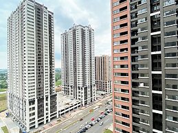 Homey And Warm 2Br At Meikarta Apartment
