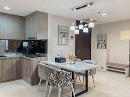 Spacious And Modern 3Br Ciputra World 2 Apartment