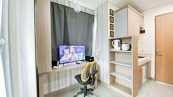 Spacious Studio Apartment B Residence