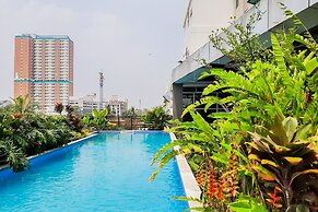 Basic Studio Room Apartment At Tuscany Residence