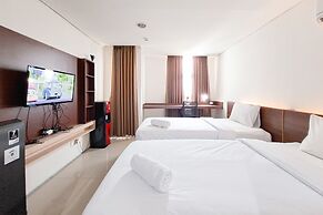 Basic Studio Room Apartment At Tuscany Residence