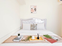 Modern Touch 2Br Apartment At Meikarta