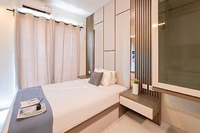 Modern Style Studio At Apartment Sky House Bsd
