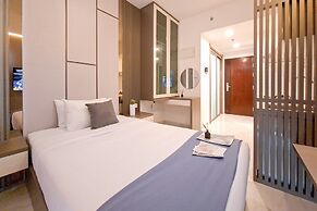 Modern Style Studio At Apartment Sky House Bsd