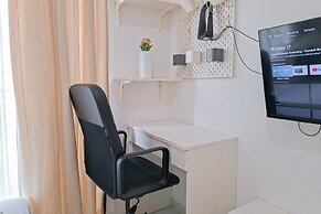 Studio Apartment Next To Mall At Sky House Bsd
