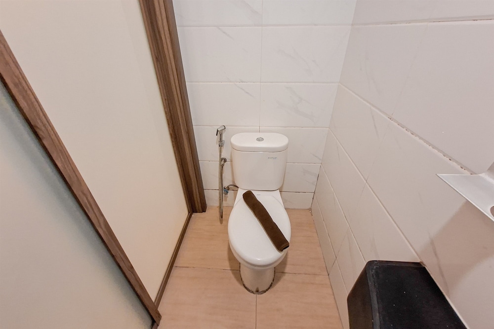 Good Deal Studio At Sky House Bsd Apartment
