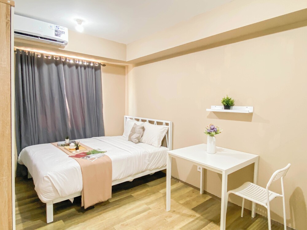 Soft Minimalist Studio Room At Meikarta Apartment