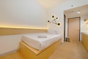 Warm Minimalist Studio Apartment The Alton
