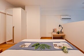 Spacious Studio Loft At Kingland Avenue Apartment