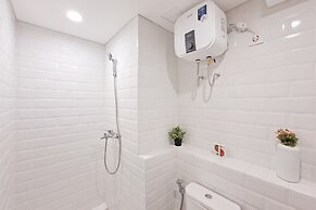 Spacious Studio Loft At Kingland Avenue Apartment