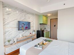Warm Minimalist Studio Apartment Monroe Tower