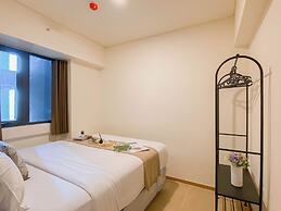 Earthtone 2Br At Meikarta Apartment