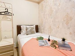 Earthtone 2Br At Meikarta Apartment