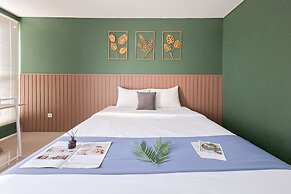 Comfortable Studio Room At Sudimara Forestwalk Apartment