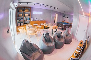 Artemis Hotel