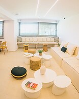 Artemis Hotel