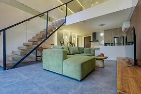 Moon Rock Villas