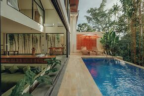 Moon Rock Villas