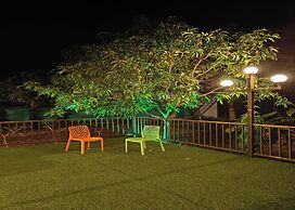 Madhuson Palms