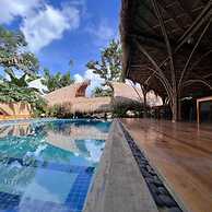 La Colonial Resort