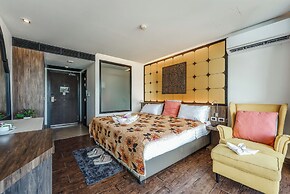 1BR Near Kata Beach Kids Pool C184