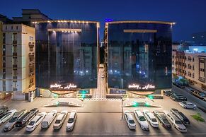 Dancenter Harbour Gateway Jeddah Beach Vivid Plaza Hotel