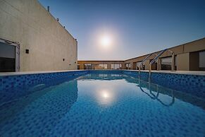 Dancenter Harbour Gateway Jeddah Beach Vivid Plaza Hotel