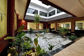 zodiac heritage hotel