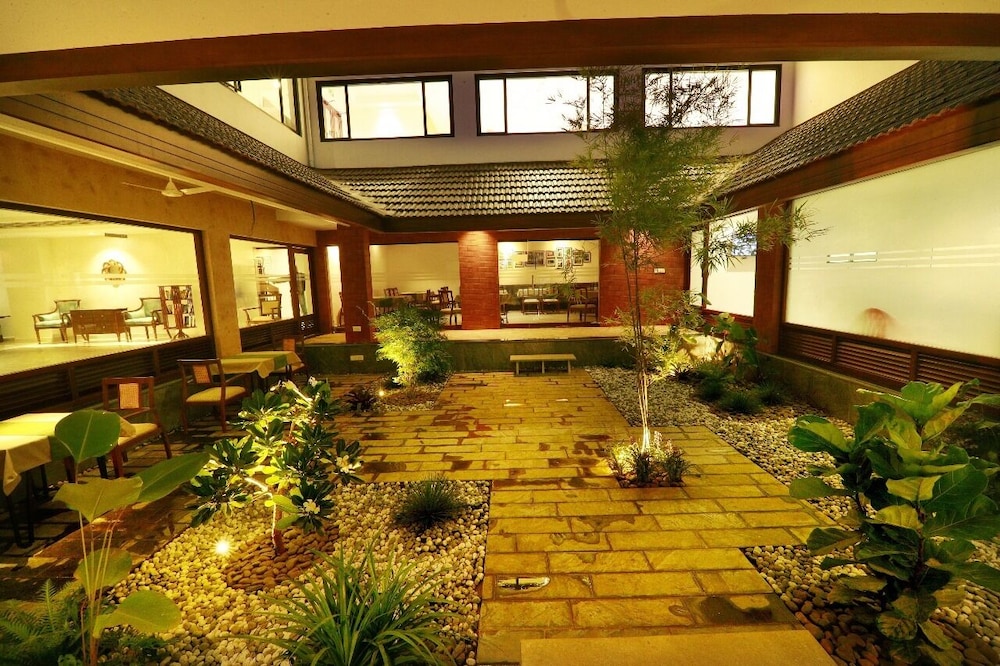 zodiac heritage hotel