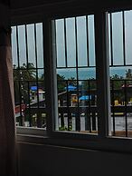Ross Harriet View