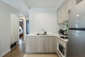 Prime Condo Near Mall & Old Town C185
