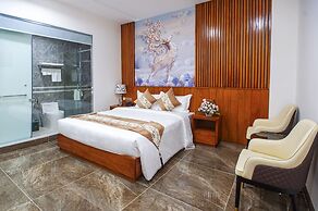 Royal Palace Dalat Hotel