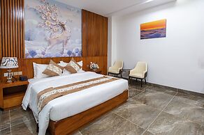 Royal Palace Dalat Hotel