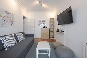 Arroios Central Apartment by Homing