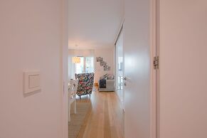 Benfica Prime Terrace II by Homing