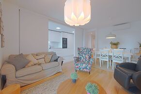 Benfica Prime Terrace II by Homing